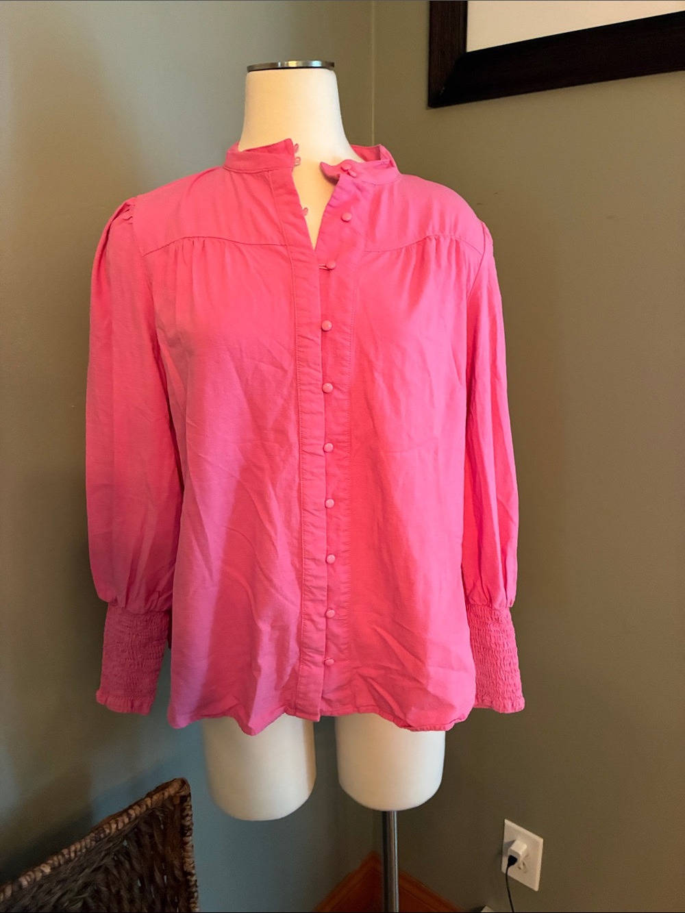 Round -Neck Button Down Blouse in Pink